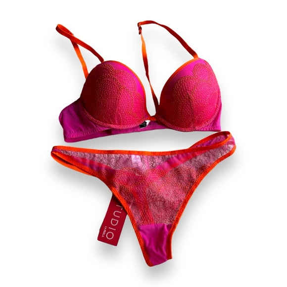 NWT La Perla Studio Pink Camelia Bra and Thong Set Size 36B/Medium - Picture 2 of 16